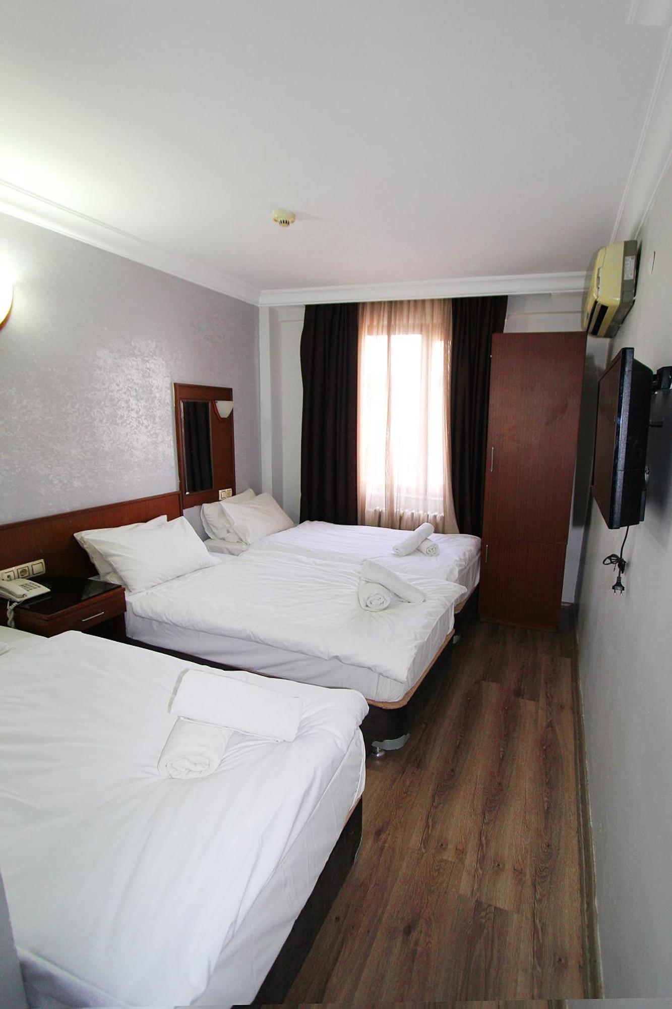 Lyon Hotel Istanbul Exteriör bild